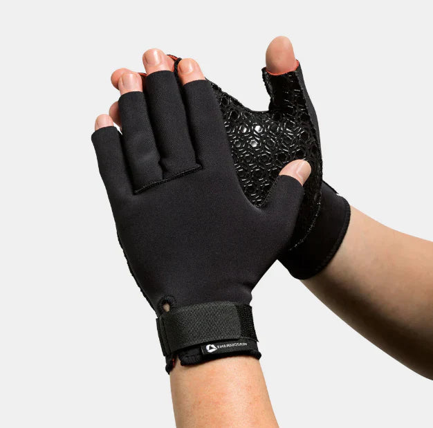 THERMOSKIN GLOVES PROVIDE WARM EVEN COMPRESSION FOR ARTHRITIS PAIN RELIEF