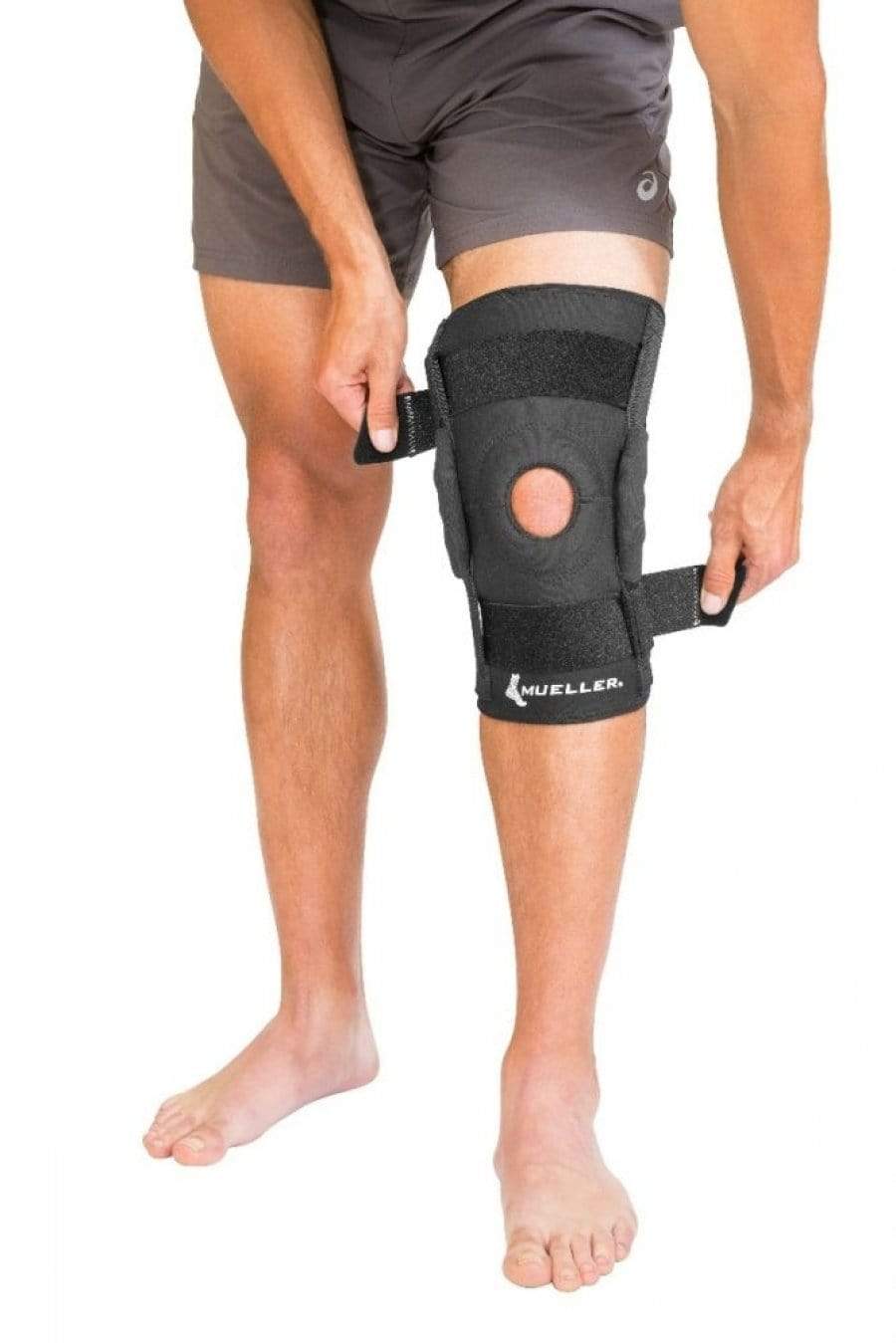 MUE5313 METAL TRIAXIAL HINGED WRAPAROUND KNEE BRACE WITH OPEN BACK TO PREVENT BUNCHING